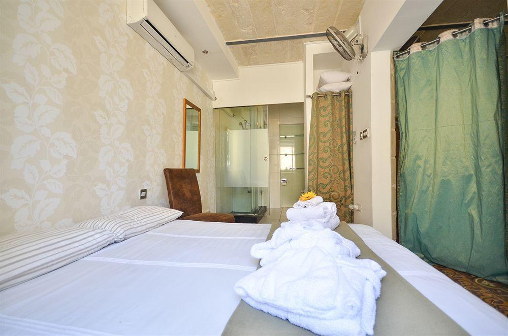 Barrakka Suites Валета Екстериор снимка